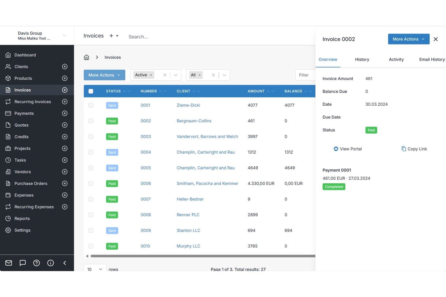 Invoice Ninja-fakturaliste med et oversigtspanel for en betalt faktura, der viser betalingsoplysninger.