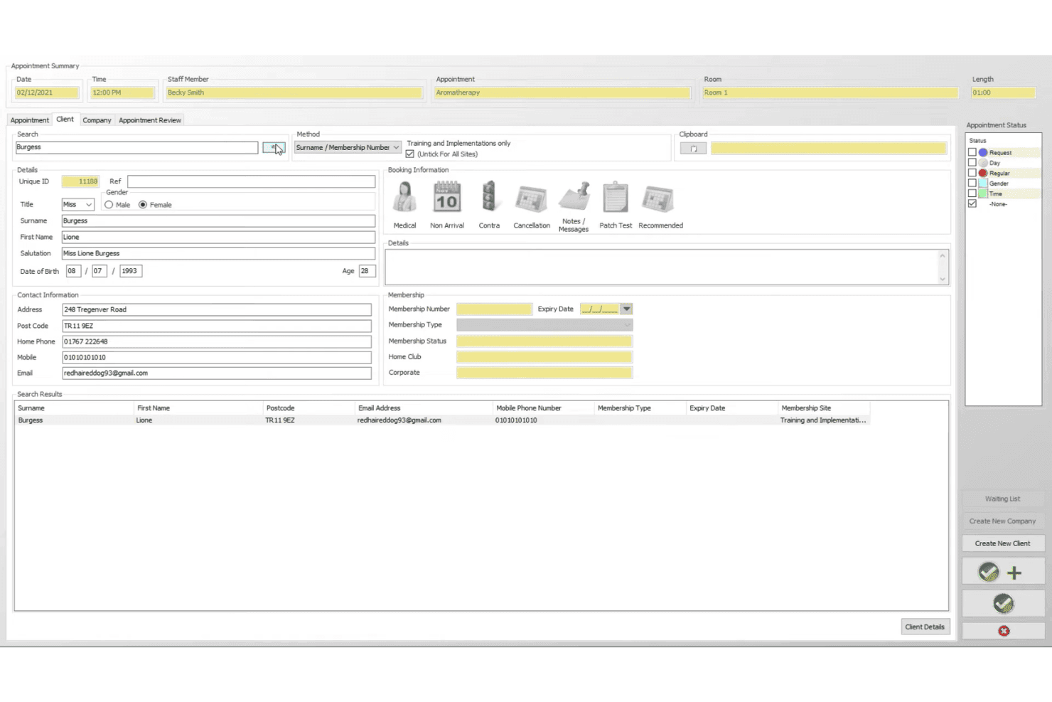 Appointment booking form showing client details, contact info, and booking status.