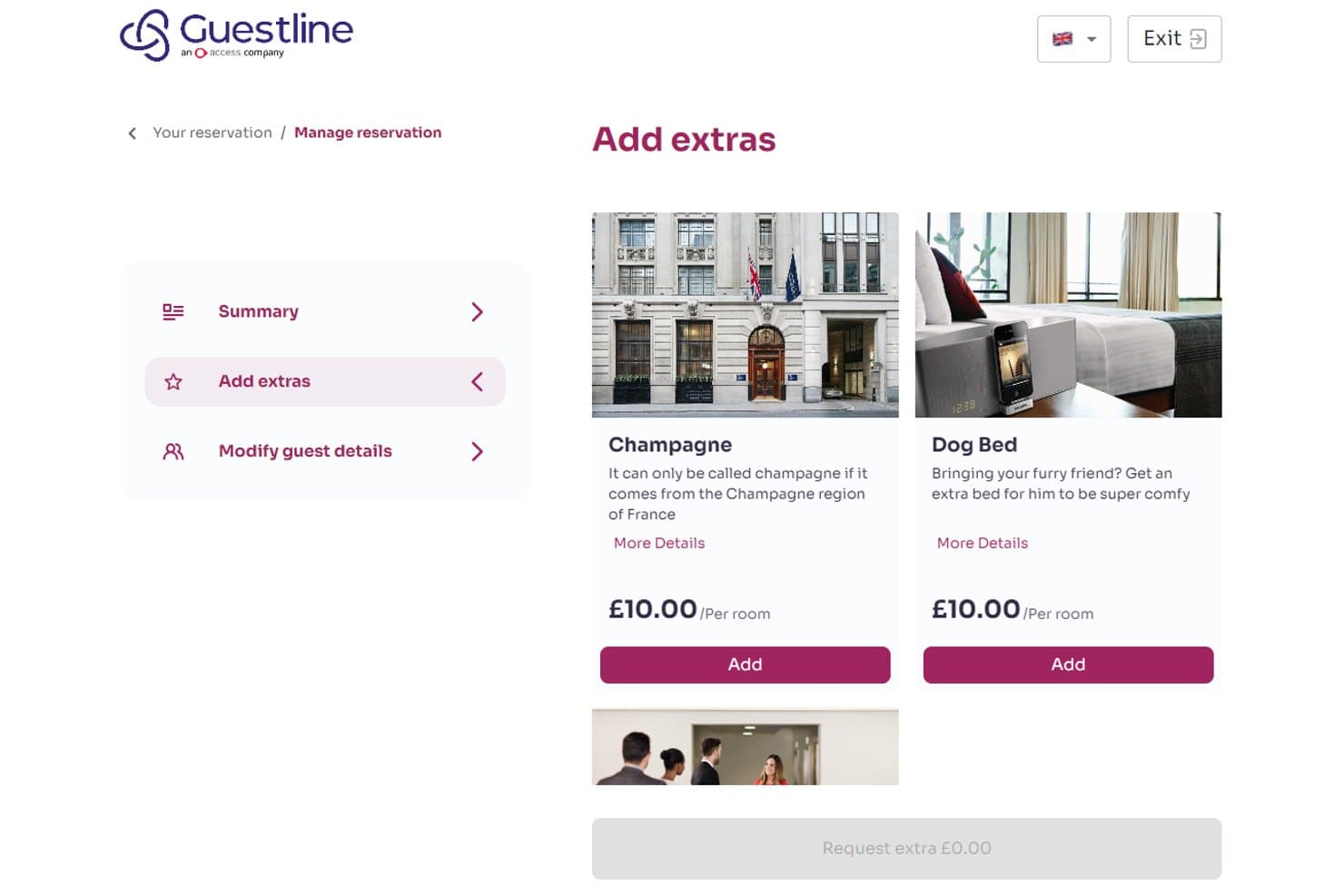 Guestlines reservationsportal, der viser siden til tilføjelse af ekstra ydelser med muligheder for champagne og hundeseng.